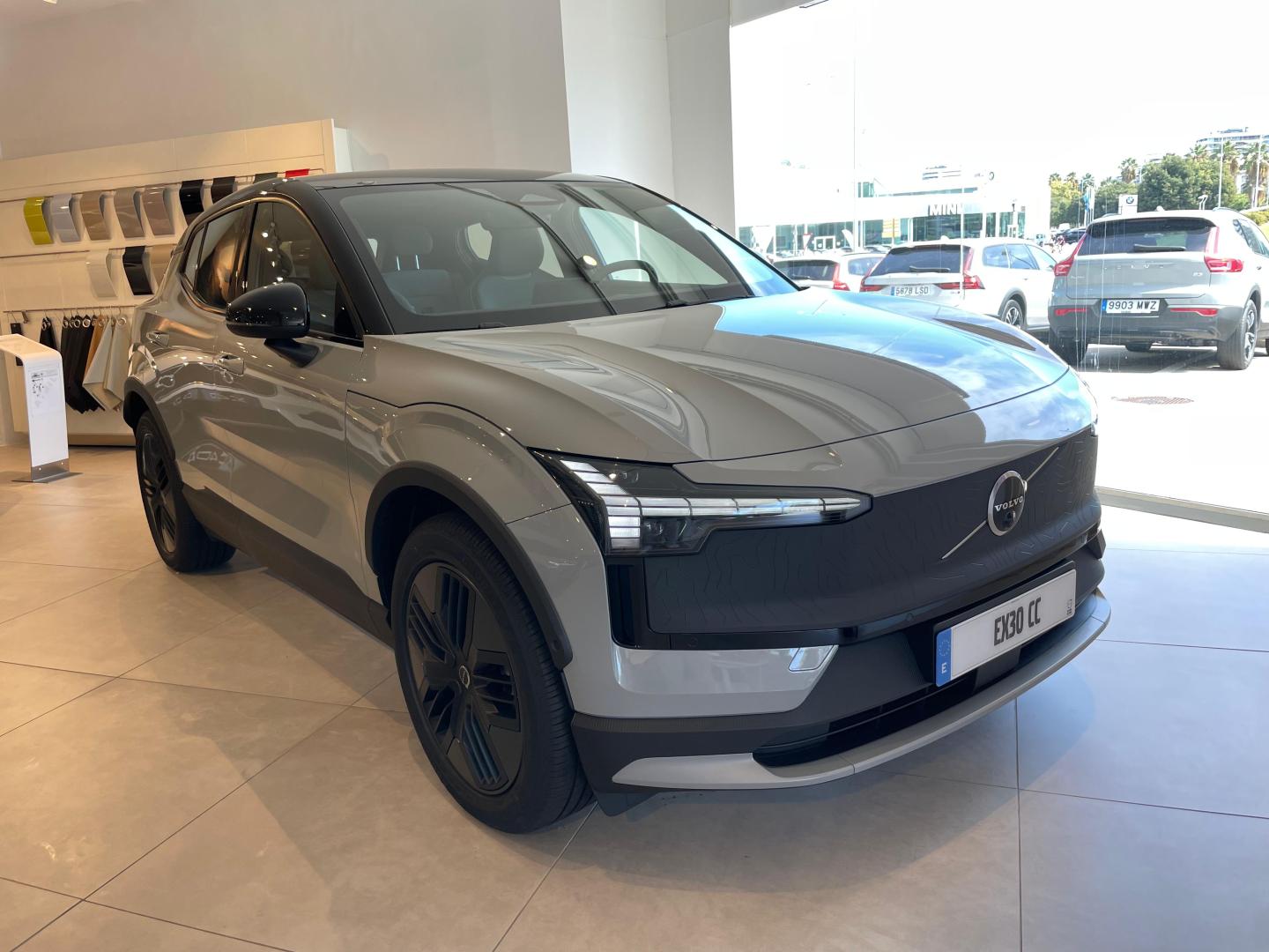 EX30 BEV 69KWH TWIN MOTOR ULTRA CC AWD 428 5P