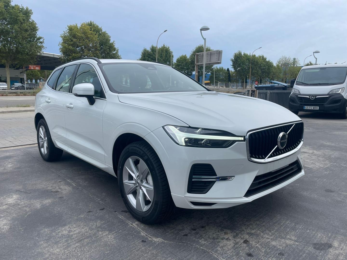 XC60 CORE B5 MILD HYBRID, GASOLINA